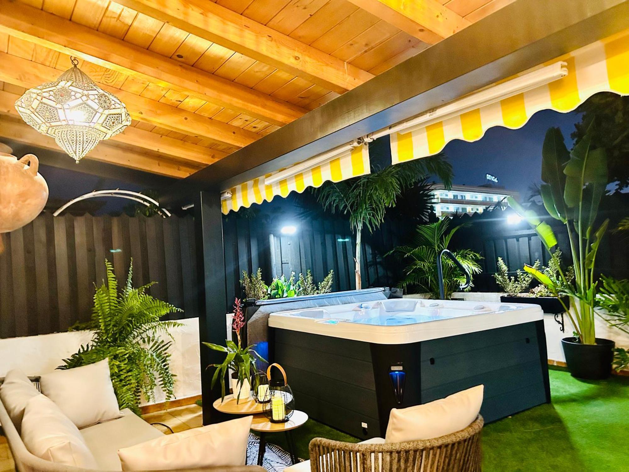 Oasis Beach Holiday Home With Jacuzzi Playa del Ingles  Dış mekan fotoğraf